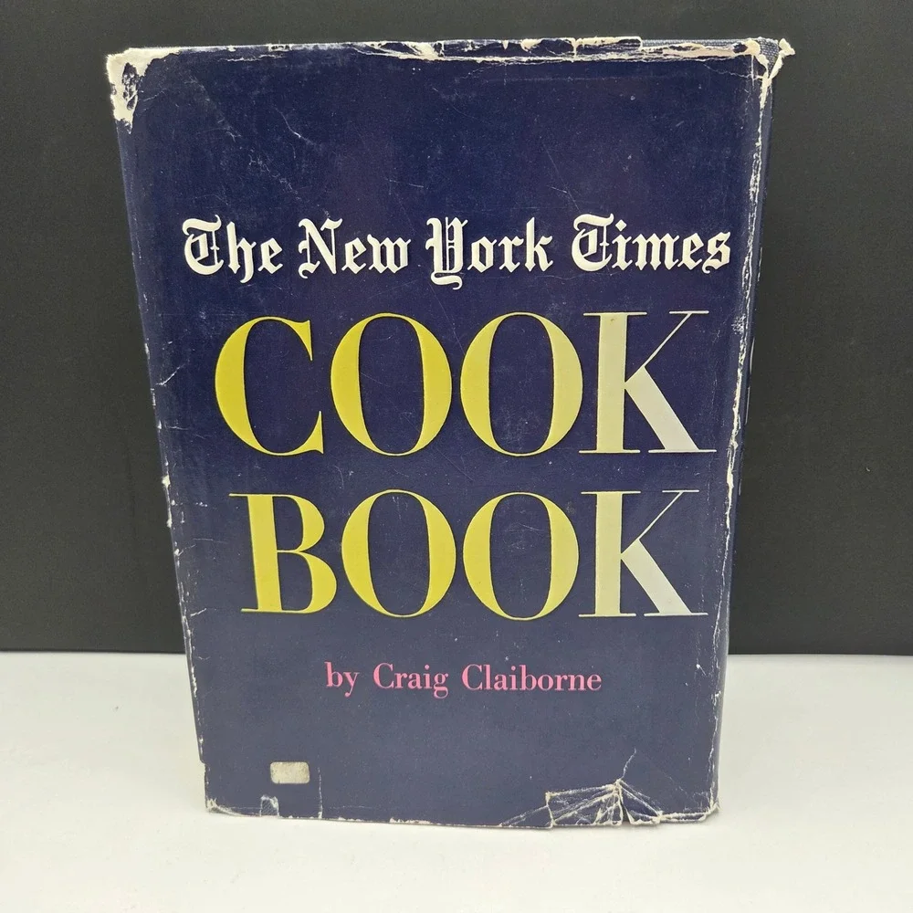 The New York Times Cook Book Craig Claiborne 1961 Vintage Hardcover Blue DJ